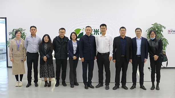 湖北省楚商联合会秘书长蹇宏一行莅临艾米森走访交流