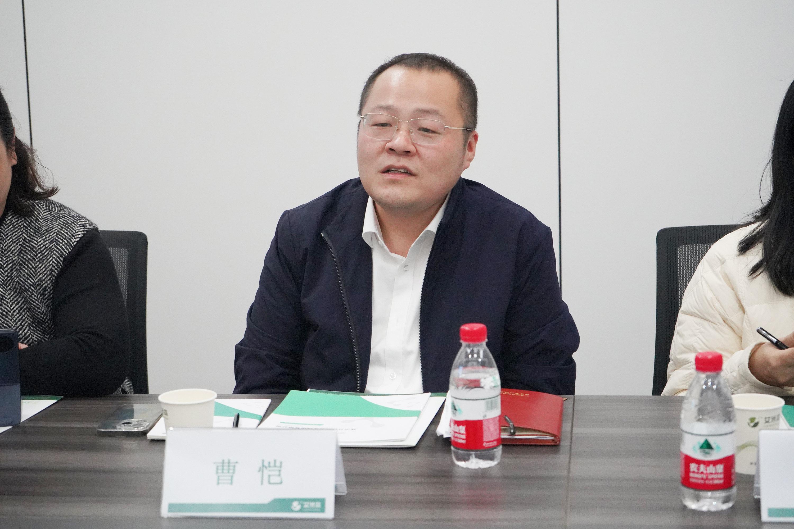 徐舍镇人民政府副镇长曹恺一行莅临艾米森调研考察 徐舍镇人民政府副镇长曹恺一行莅临艾米森调研考察